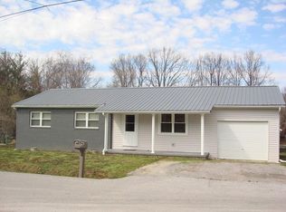 1306 W Robinson St, Harrisburg, IL 62946