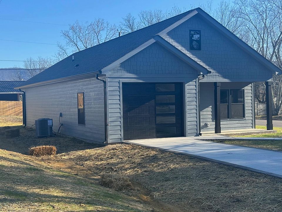 1st image of 835 Louisiana Ave