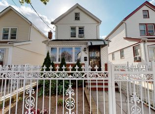 9234 212th Pl, Queens Village, NY 11428