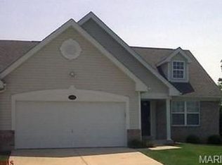 3252 Autumn View Pointe Dr, Bridgeton, MO 63044