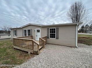 102 Gaylene Ave, Radcliff, KY 40160