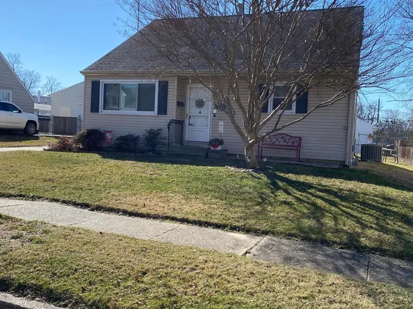 36 Woodbine Ave, Maple Shade, NJ 08052