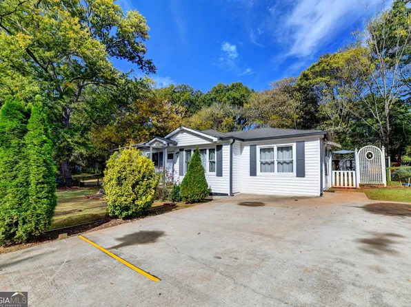 1040 Mable St SW, Mableton, GA 30126