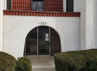 743 E Fullerton Ave APT 101, Glendale Heights, IL