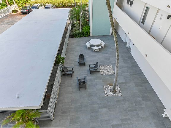 5th image of 1630 N Ocean Boulevard #215