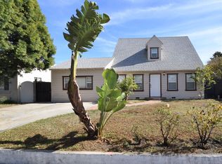 1215 S Sycamore St, Santa Ana, CA 92707