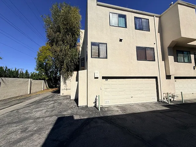 Corner unit with two-car garage