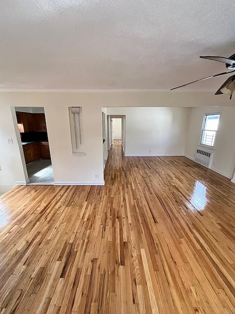 3 bed, 1320 sqft, $3,753 — Photo 4