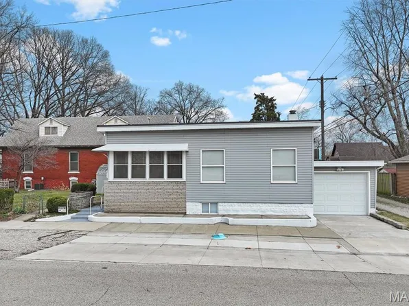 2300 Edwards St, Granite City, IL 62040