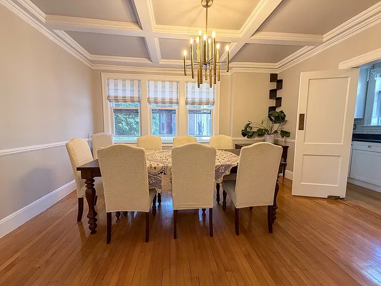 569 Franklin St #6 — Photo 14