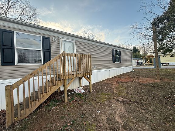 2nd image of 125 Towns End Dr