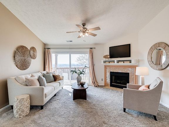 3rd image of 8945 Eagleview Dr APT 10