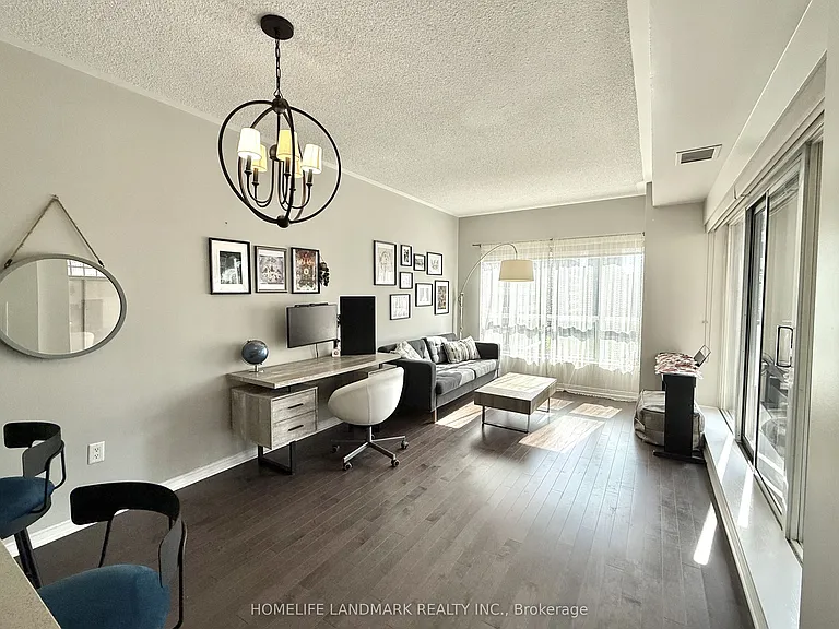 909 Bay St #701 — Photo 1