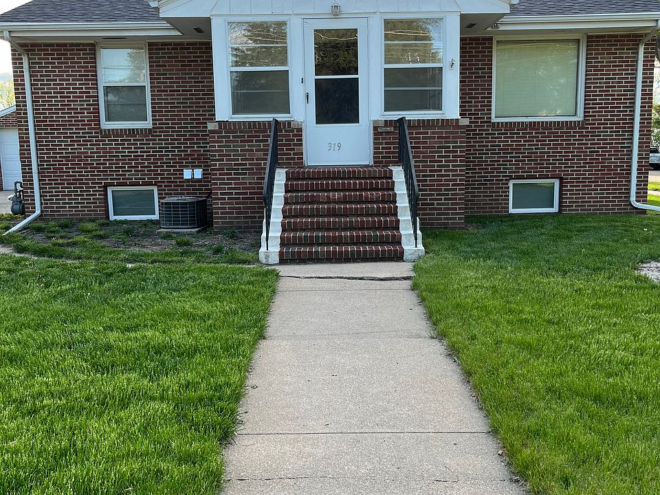 1st image of 319 Briggs Ave