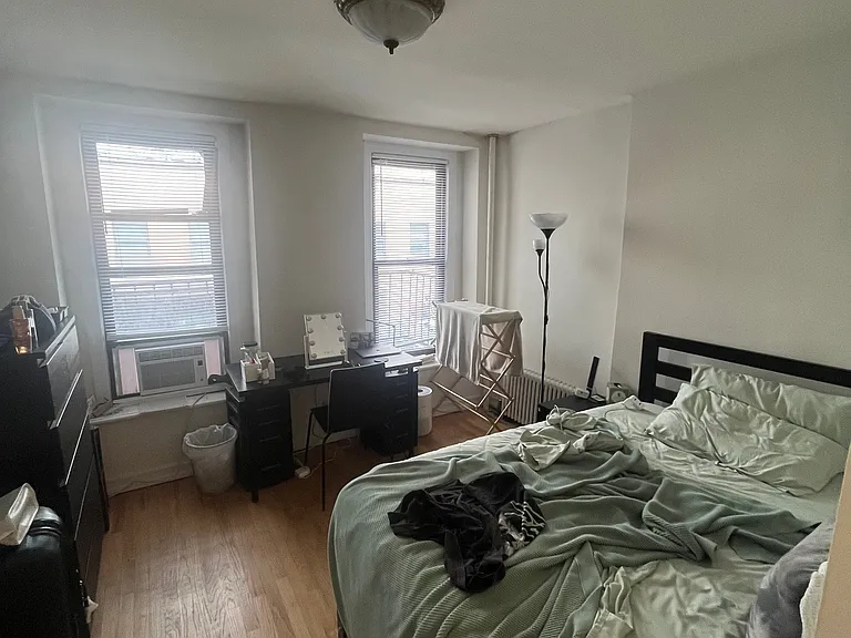 444 W 58th St #2E — Photo 6