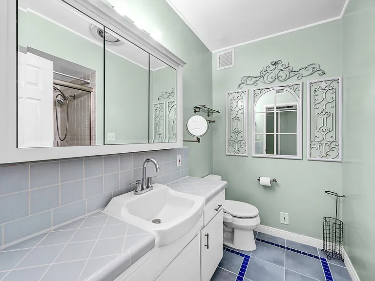 315 N Louise St #307 — Photo 23