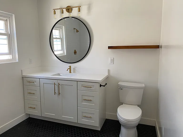 922 N Evergreen St — Photo 12