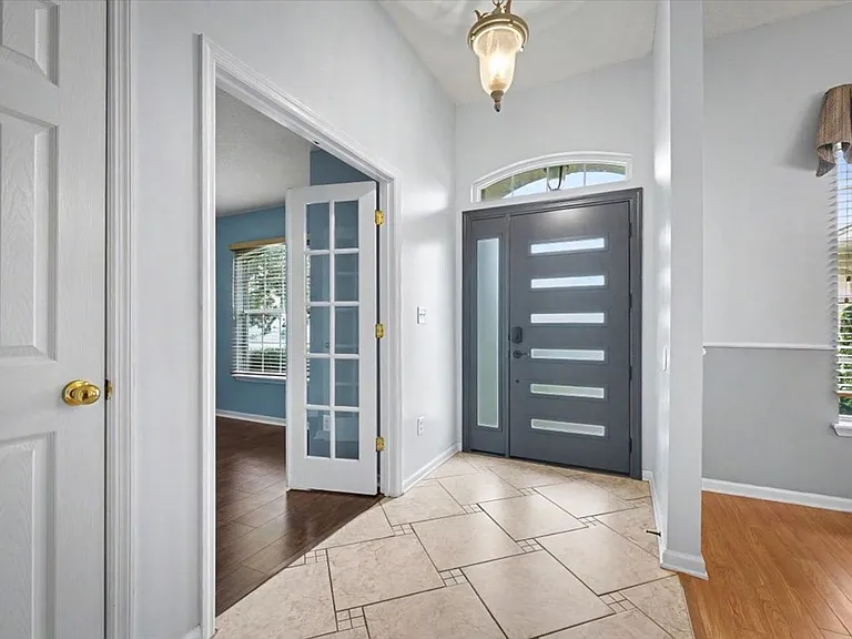 711 Sid Dr — Photo 8