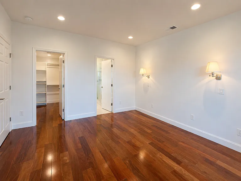 35132 Adriano St — Photo 10