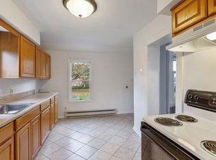 33 E Vine St #2, Stowe, PA