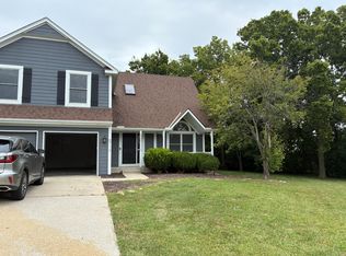 6712 W 157th St, Overland Park, KS 66223