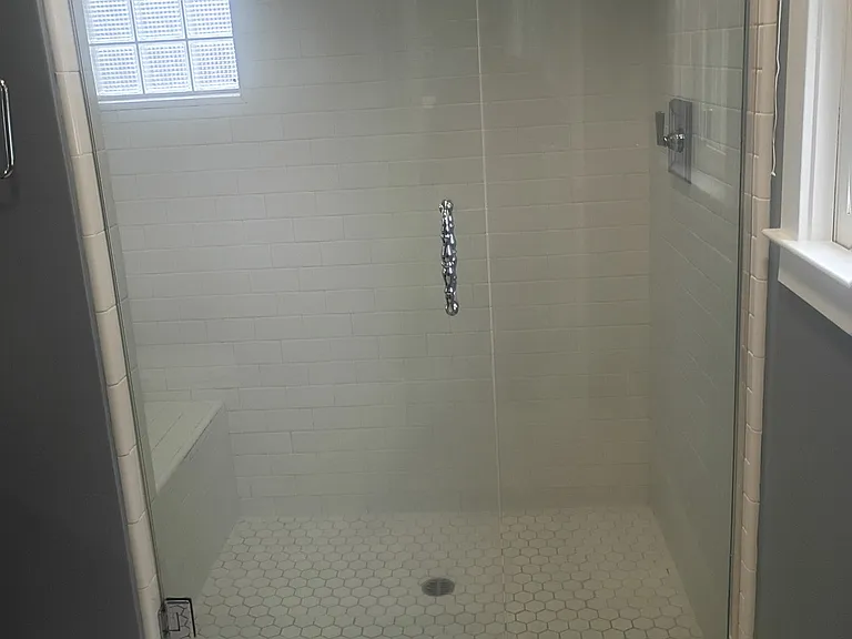 1706 G St #4 — Photo 14