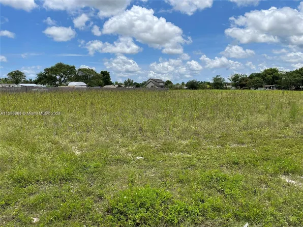 320XX SW 202nd Ave, Homestead, FL 33030