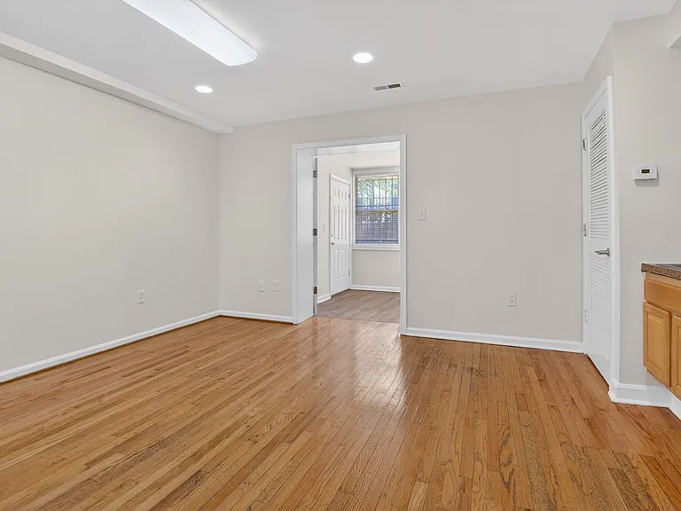 1273 Meigs Pl NE — Photo 14