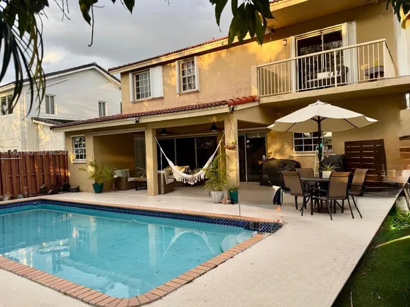 11150 SW 161st Pl, Miami, FL 33196