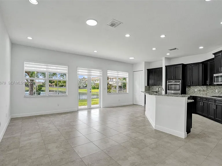 10340 Lake Vista Ct — Photo 52