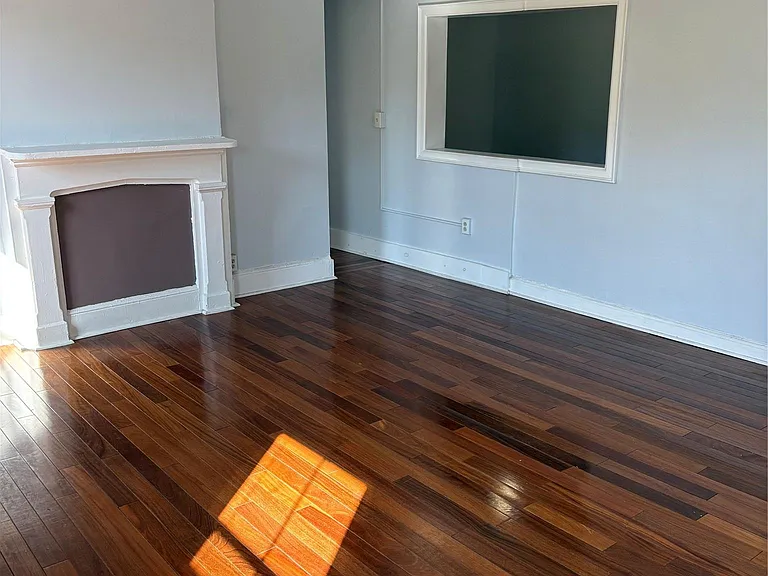 500 Main St — Photo 10