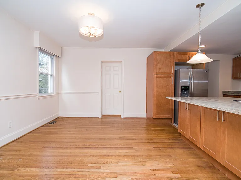 1731 Taylor St NW — Photo 5