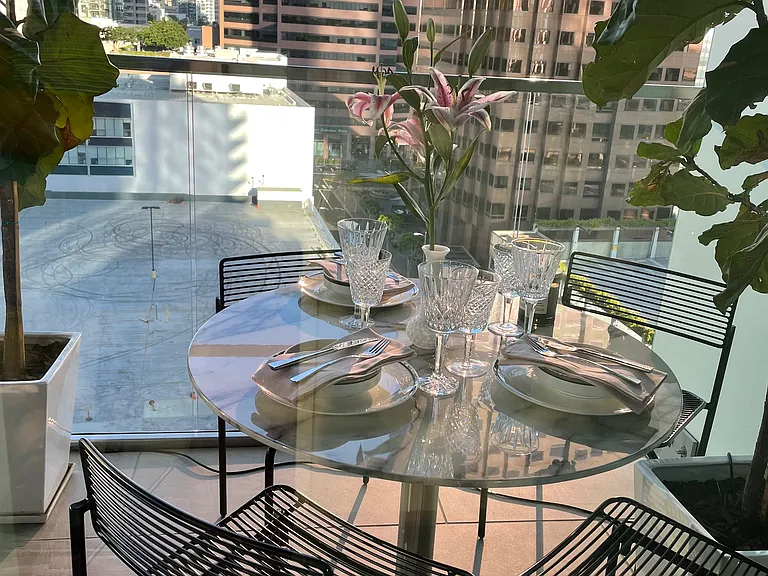 877 Francisco St #1115 — Photo 9
