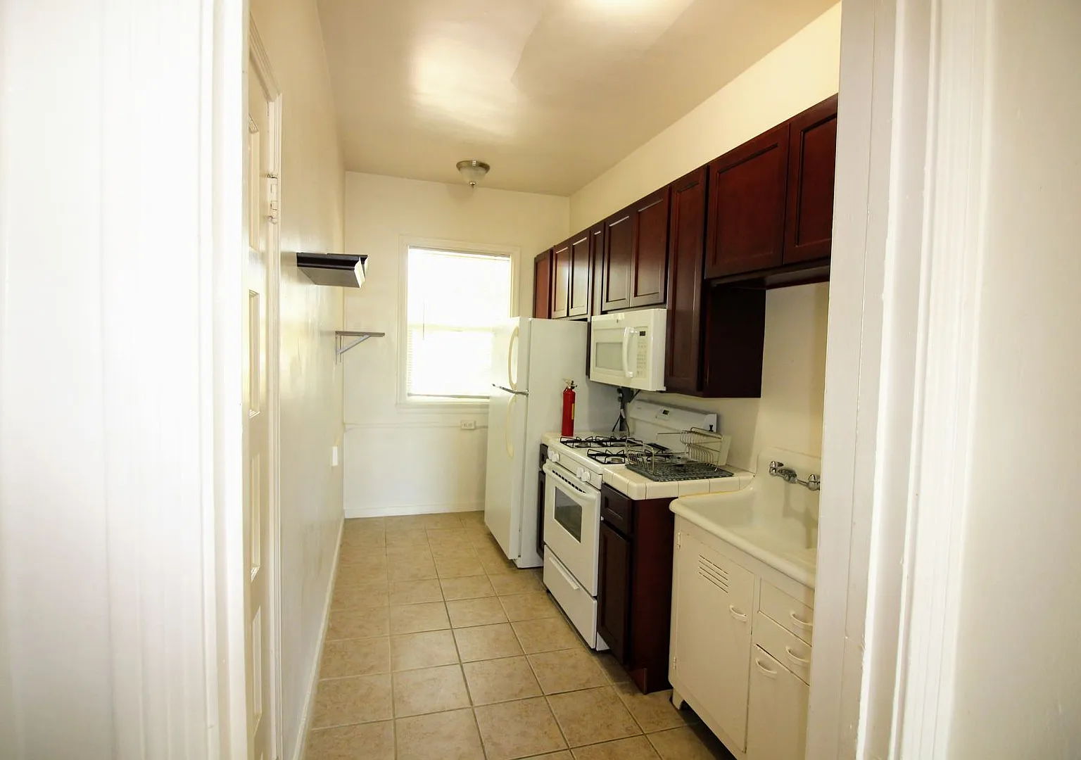 518 Riley Street — Photo 3