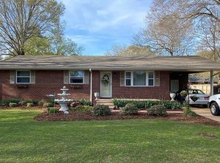 701 Hereford Dr, Athens, AL 35611