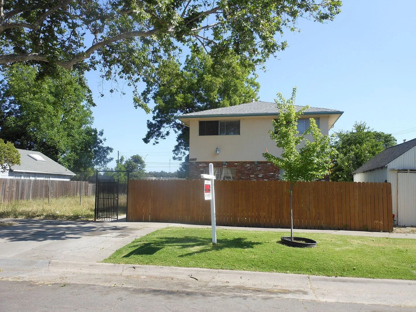 3333 V St APT 6 photo 1