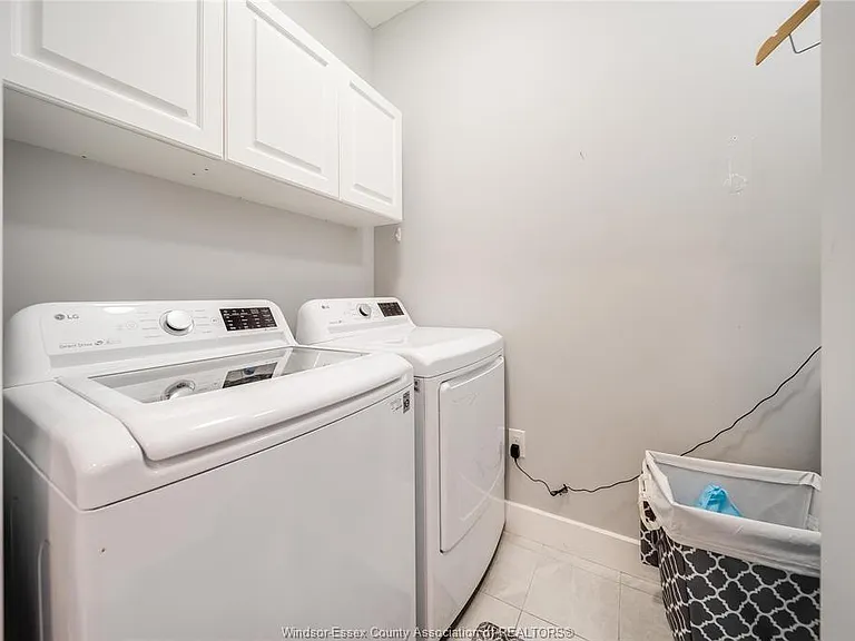 1935 Ethan Ct — Photo 27