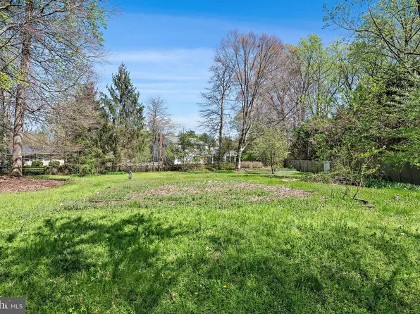 1788 Rochester St #1B, Crofton, MD 21114