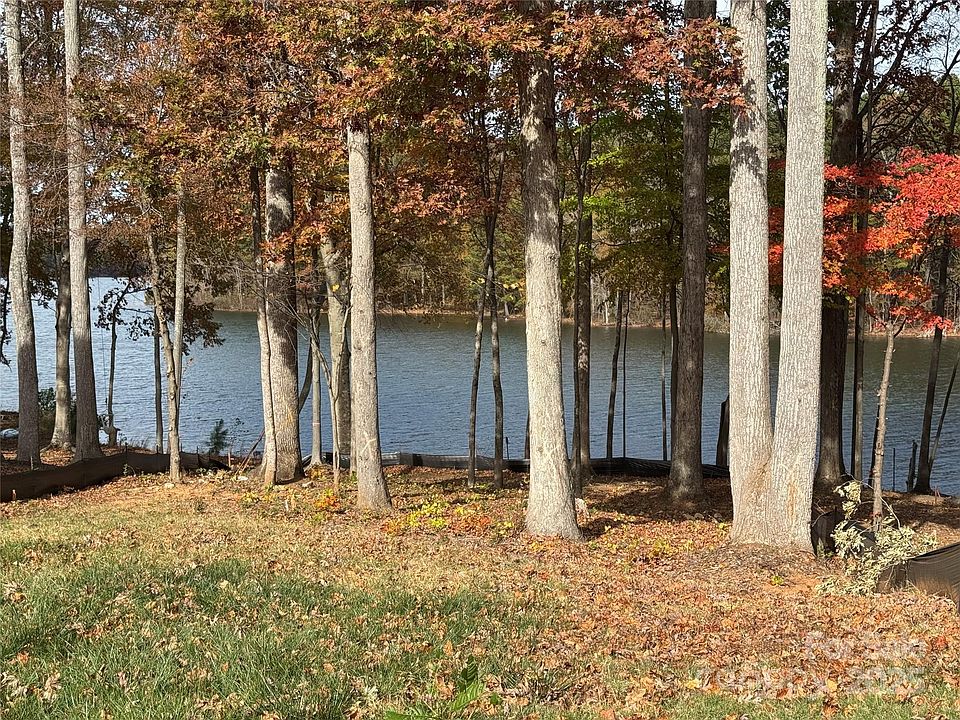 2nd image of 1207 Portofino Pl
