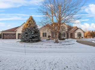 3086 Buttercup Rd, Neenah, WI 54956