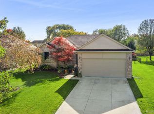 52104 Defever Ln, Chesterfield, MI 48047