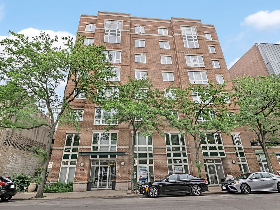 1st image of 811 Chicago Ave APT 308