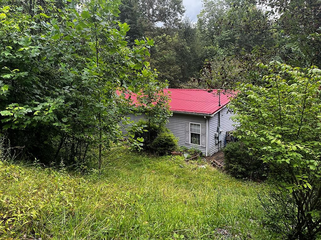 292 Deer Creek Xing, Mountain City, TN 37683 | Zillow