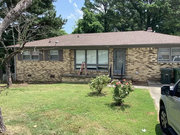 12003 Chaney Thompson Rd SE, Huntsville, AL 35803