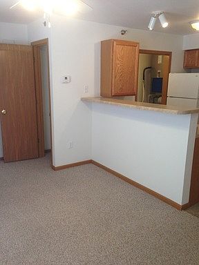 3rd image of 131 Dorset Ct APT 17
