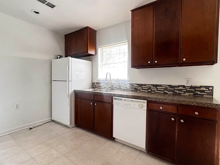 809 Briandav St — Photo 8