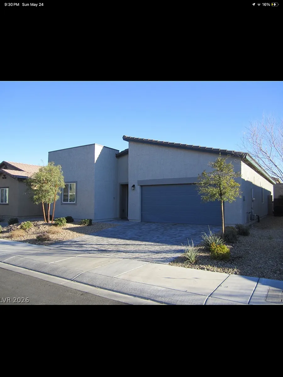 Building Photo - 7571 Pink Mimosa Ave