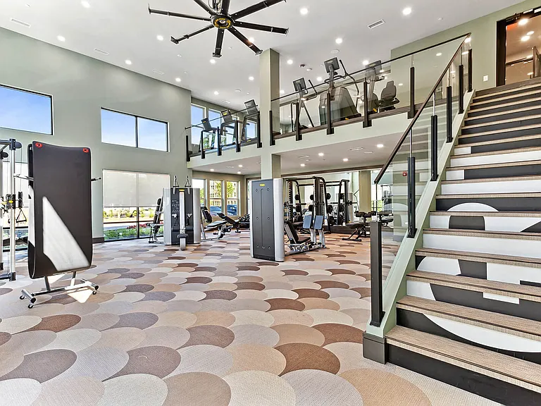 Verge Apartments — Photo 18