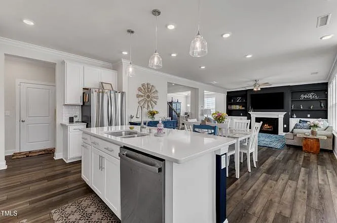 1526 Cloverfield Ct — Photo 6