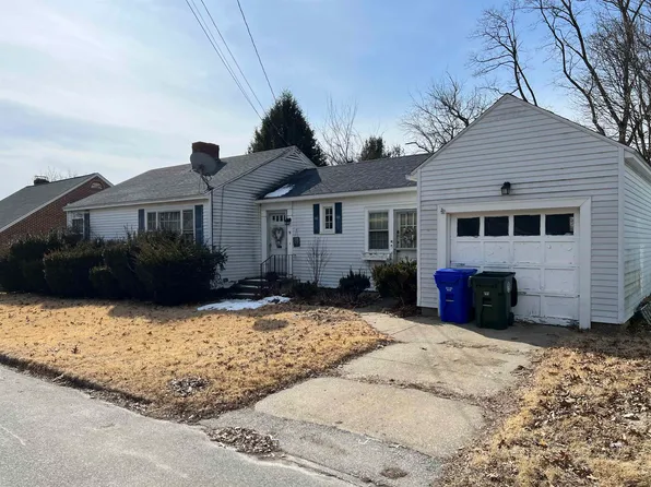 78 Riverview Place, Manchester, NH 03104